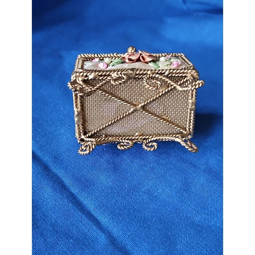 Hollywood Regency Trinket Box Footed Twist Gold Ribbon Embroidery Shabby Chic‎